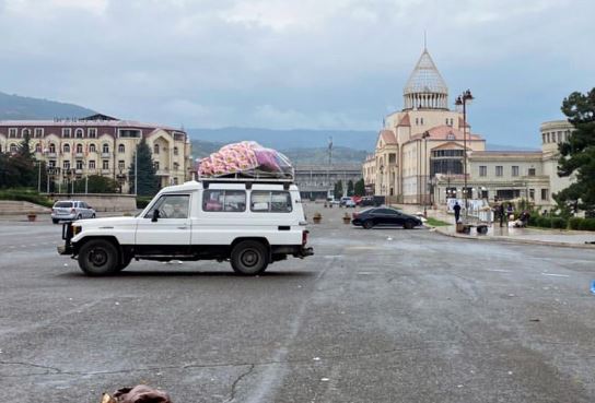 Karabağlı Ermenilerin bir kısmı Ermenistan'dan da göç ediyor